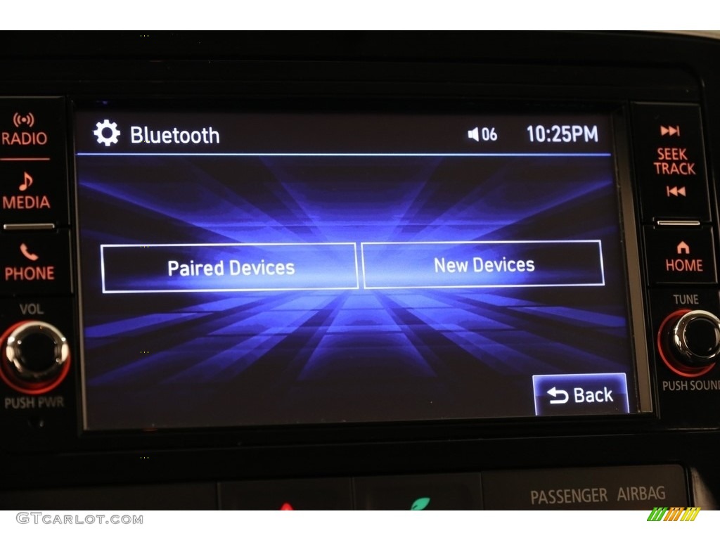 2018 Mitsubishi Outlander ES AWC Controls Photos