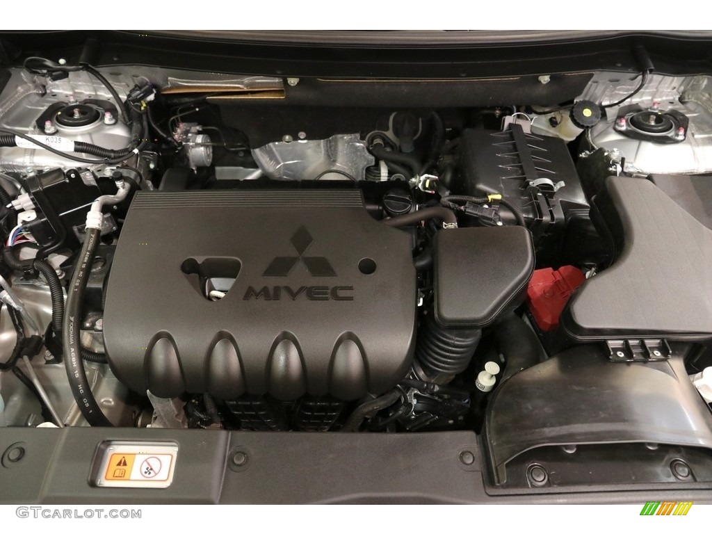 2018 Mitsubishi Outlander ES AWC Engine Photos