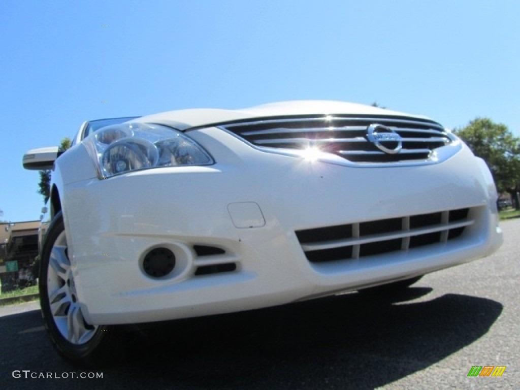 Winter Frost White Nissan Altima