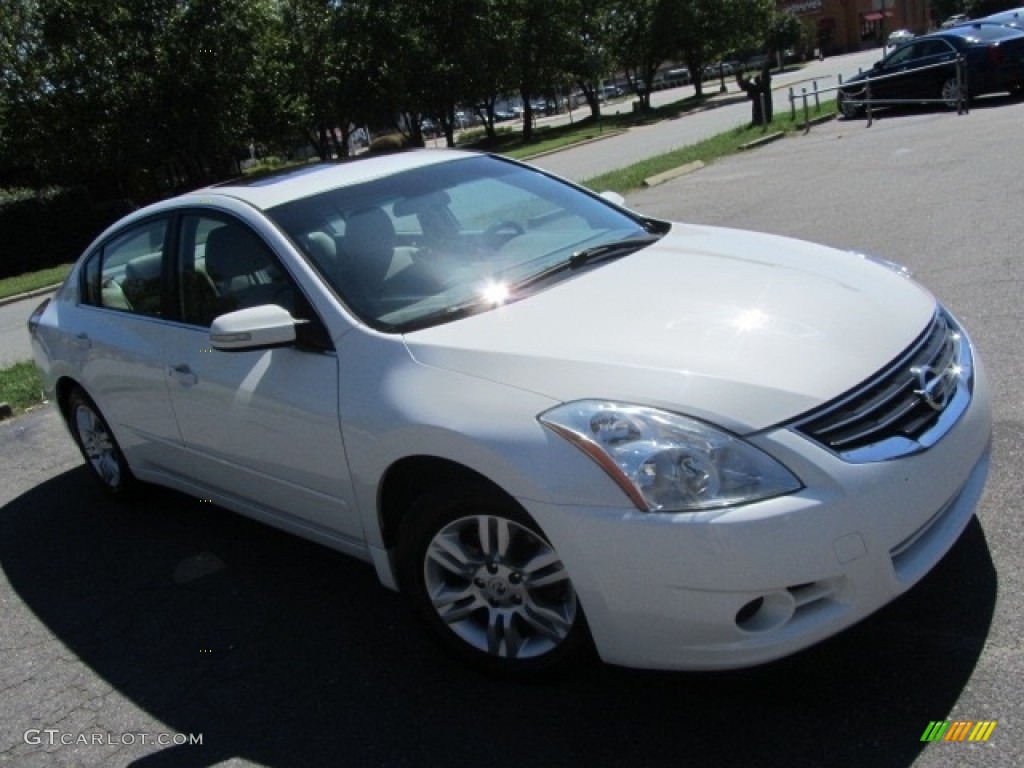 2010 Altima 2.5 S - Winter Frost White / Frost photo #3