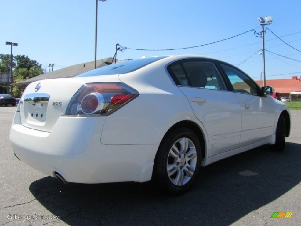2010 Altima 2.5 S - Winter Frost White / Frost photo #10