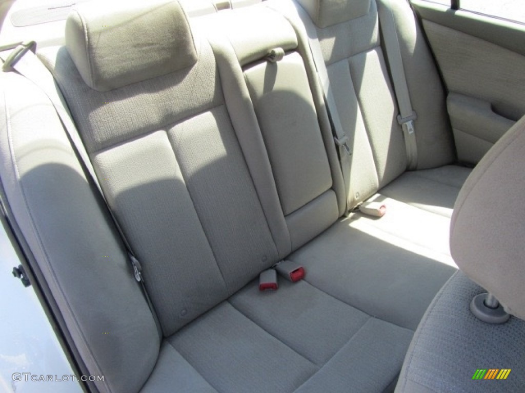 2010 Altima 2.5 S - Winter Frost White / Frost photo #24