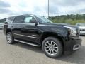 Front 3/4 View of 2020 Yukon Denali 4WD