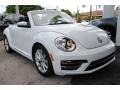 Front 3/4 View of 2017 Beetle 1.8T SE Convertible