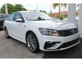 Pure White - Passat R-Line Photo No. 2