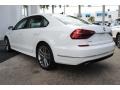 Pure White - Passat R-Line Photo No. 7