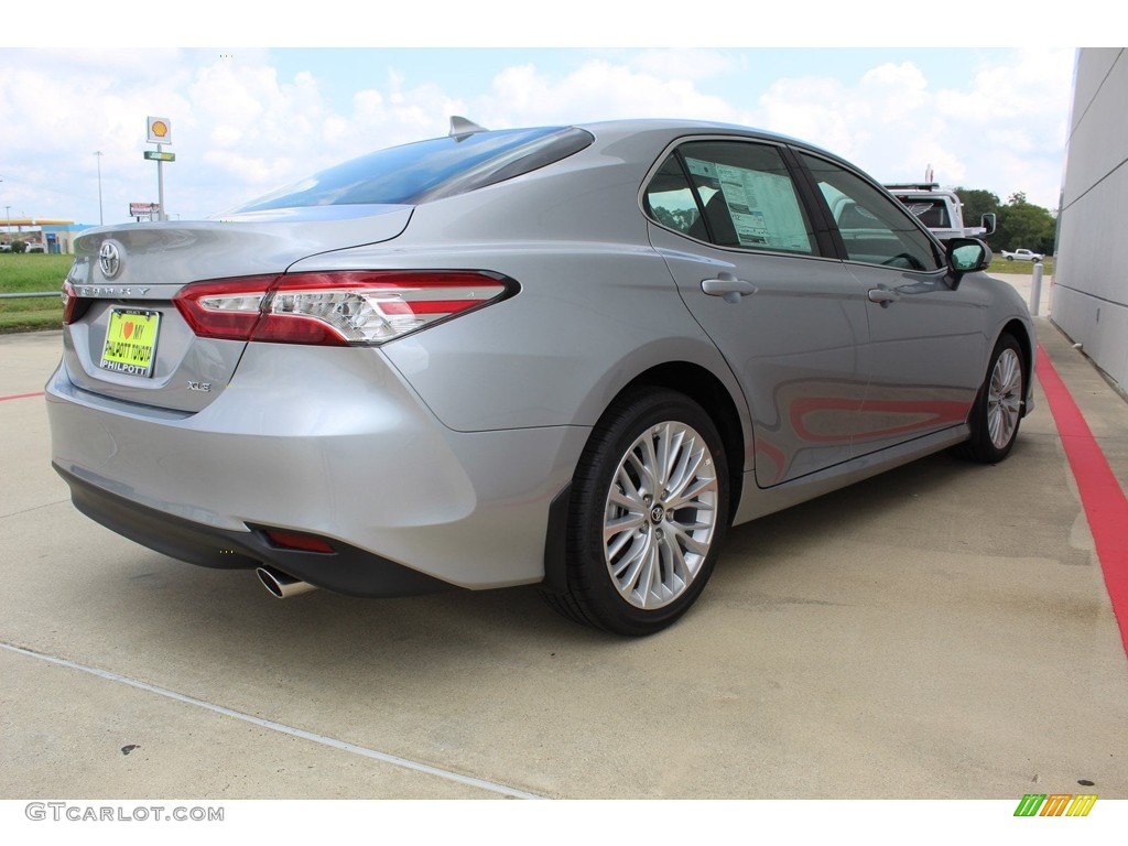 2019 Camry XLE - Celestial Silver Metallic / Ash photo #8