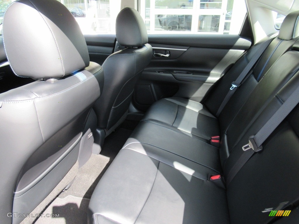 2018 Altima 2.5 SR - Gun Metallic / Charcoal photo #11