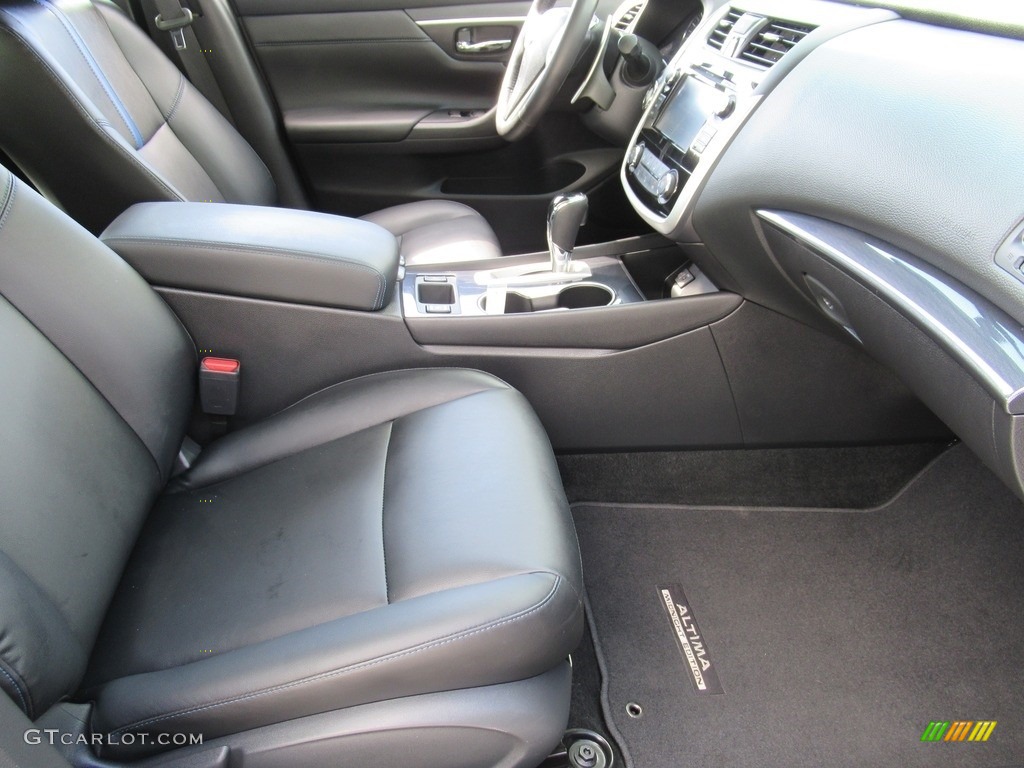 2018 Altima 2.5 SR - Gun Metallic / Charcoal photo #12