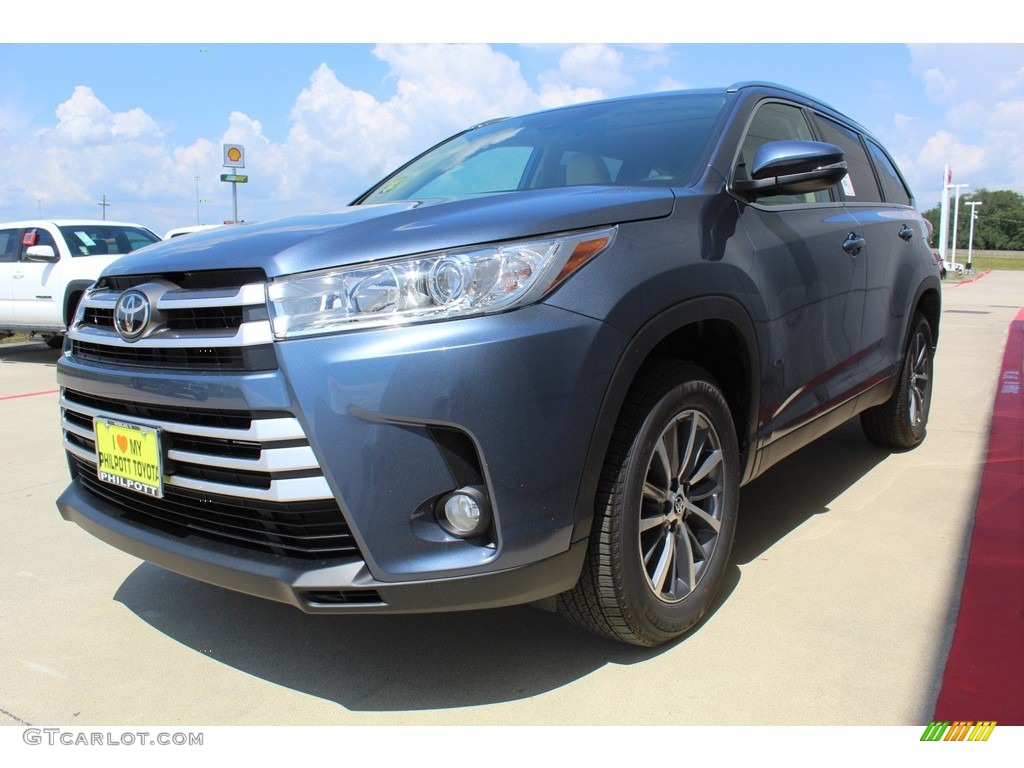 2019 Highlander XLE - Shoreline Blue Pearl / Black photo #4