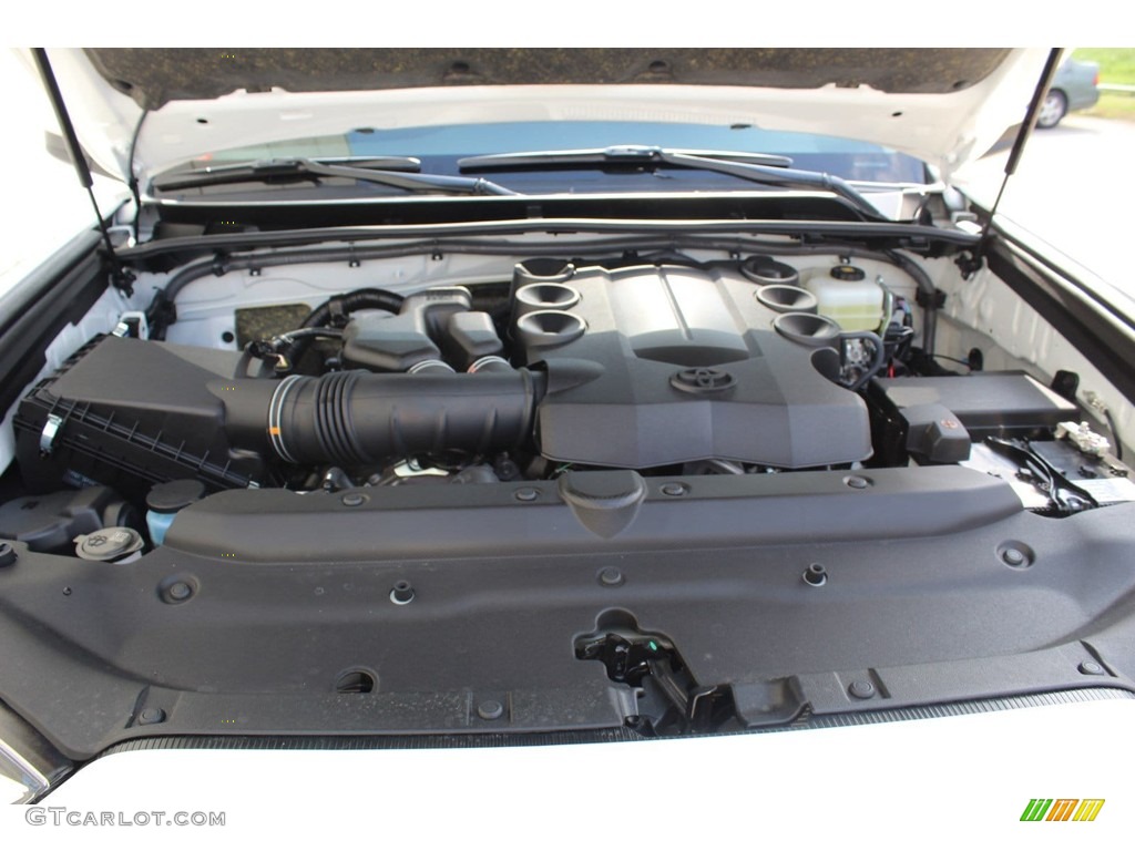 2019 Toyota 4Runner TRD Pro 4x4 Engine Photos