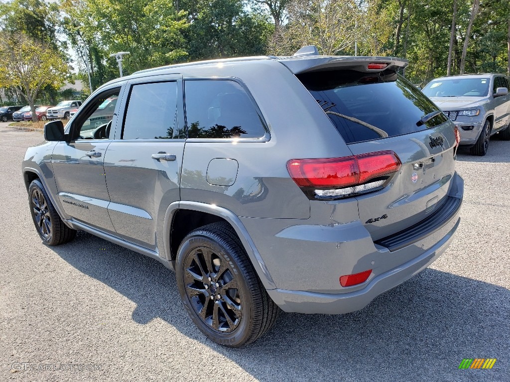 2020 Grand Cherokee Altitude 4x4 - Sting-Gray / Black photo #4