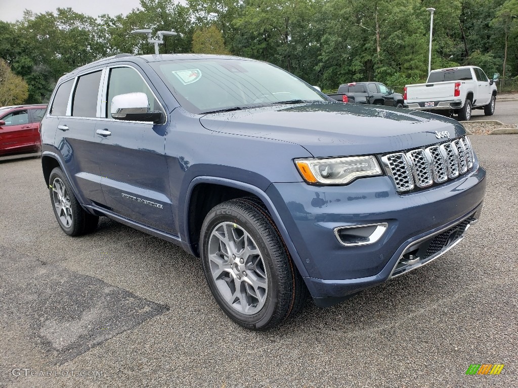 2020 Grand Cherokee Overland 4x4 - Slate Blue Pearl / Light Frost/Brown photo #1