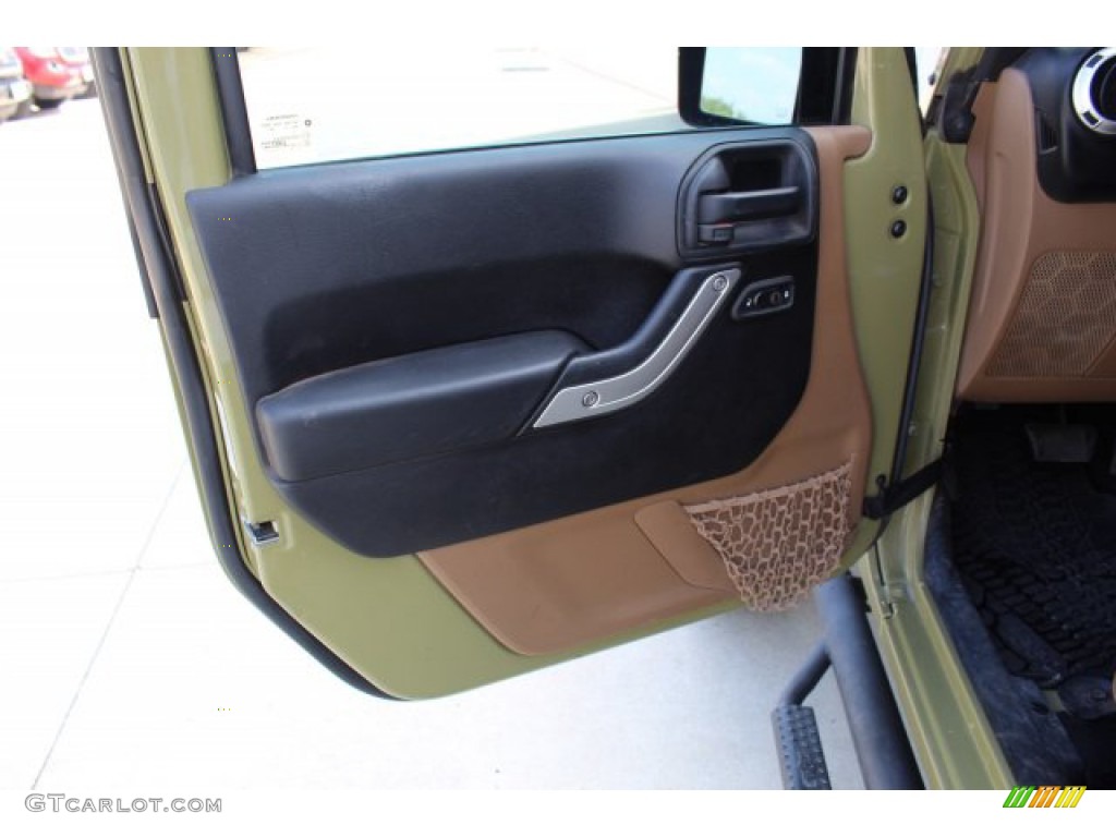 2013 Wrangler Unlimited Sahara 4x4 - Commando Green / Black/Dark Saddle photo #14