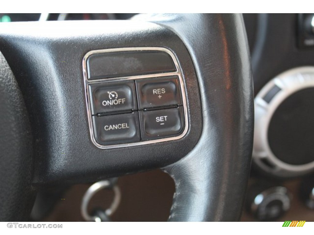 2013 Wrangler Unlimited Sahara 4x4 - Commando Green / Black/Dark Saddle photo #17