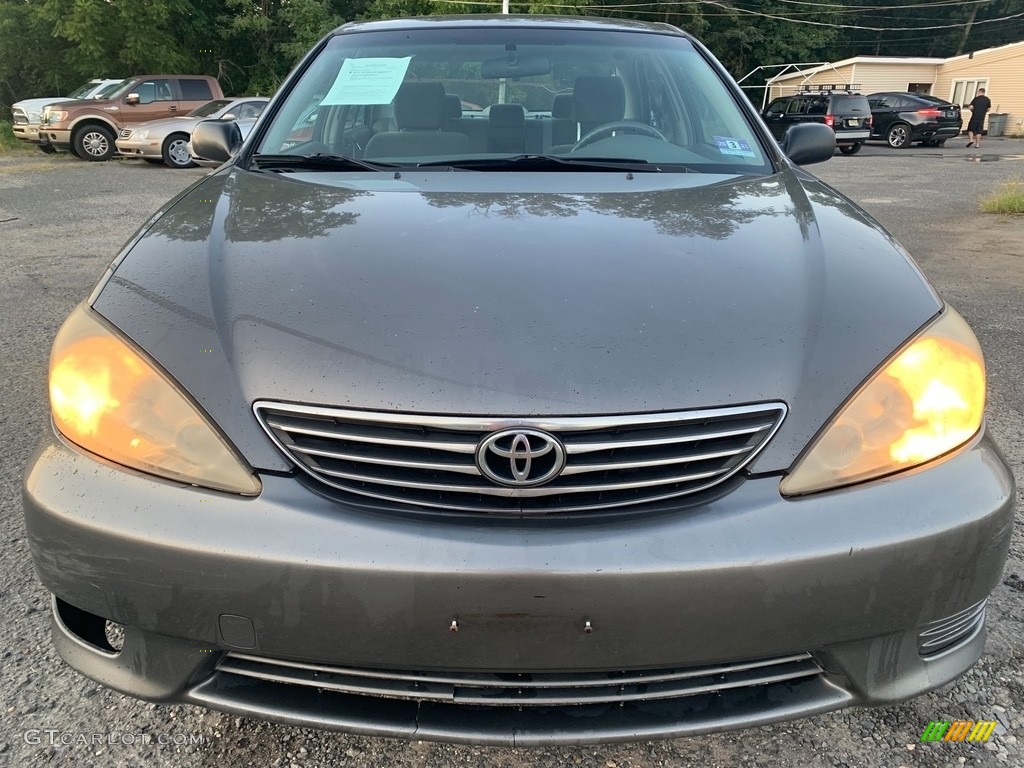 2006 Camry XLE - Desert Sand Mica / Taupe photo #8