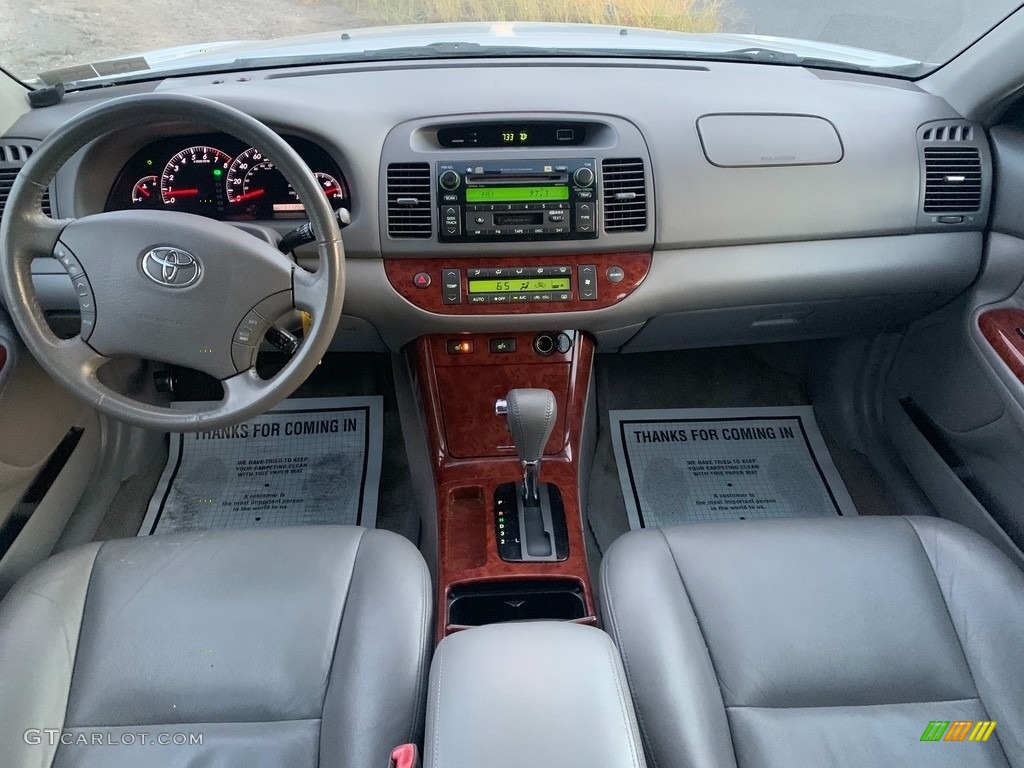 2006 Camry XLE V6 - Lunar Mist Metallic / Stone Gray photo #14