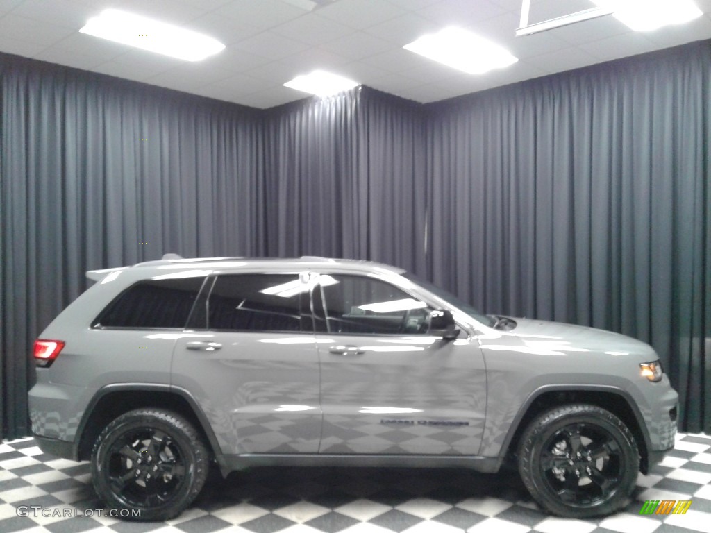 2020 Grand Cherokee Upland 4x4 - Sting-Gray / Black photo #5