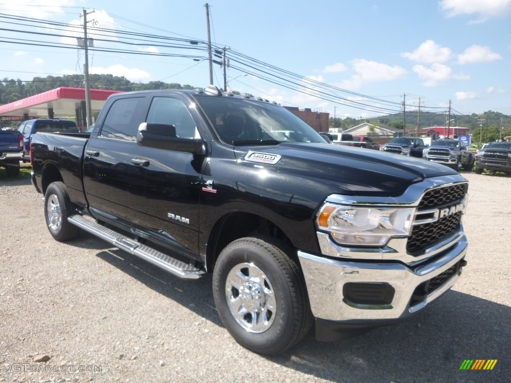 Black 2019 Ram 3500 Tradesman Crew Cab 4x4 Exterior Photo #135016836