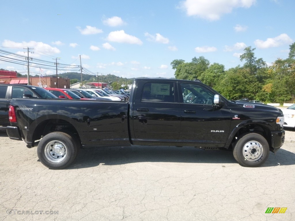 Diamond Black Crystal Pearl 2019 Ram 3500 Laramie Crew Cab 4x4 Exterior Photo #135017508