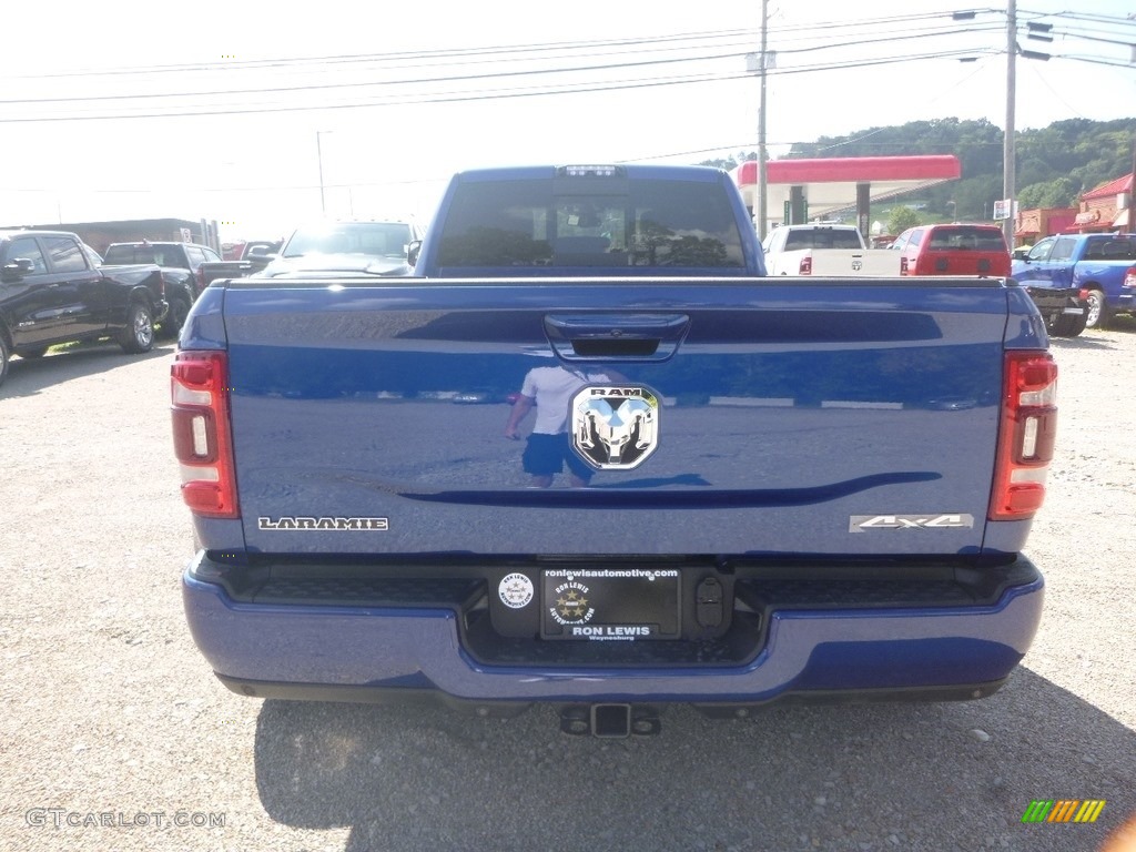 2019 3500 Laramie Crew Cab 4x4 - Blue Streak Pearl / Black photo #4