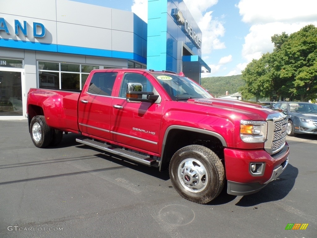 2019 GMC Sierra 3500HD Denali Crew Cab 4WD Dual Rear Wheel Exterior Photos