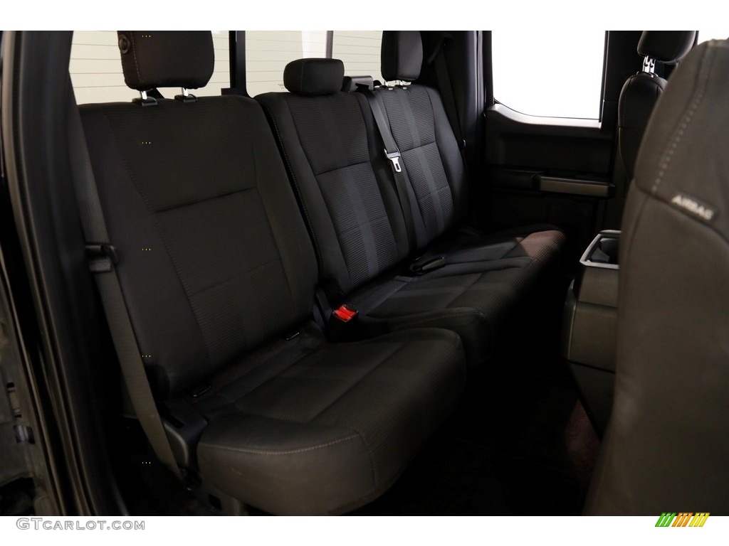 2016 F150 XLT SuperCab - Shadow Black / Medium Earth Gray photo #18