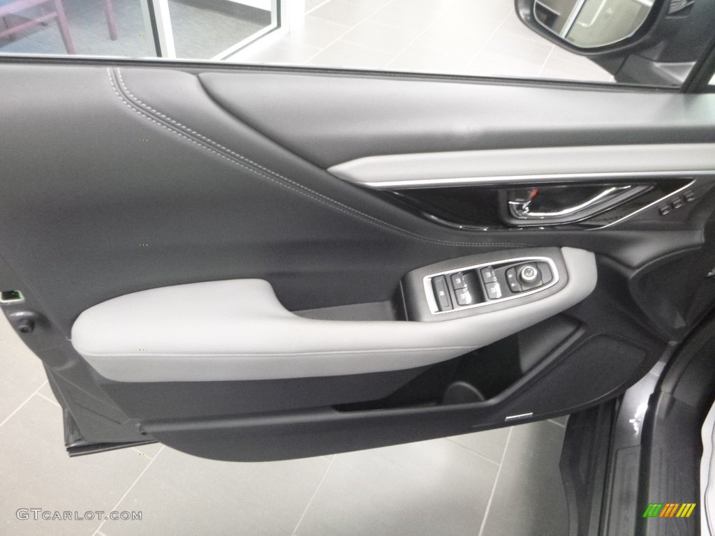 2020 Subaru Outback 2.5i Limited Titanium Gray Door Panel Photo #135030516