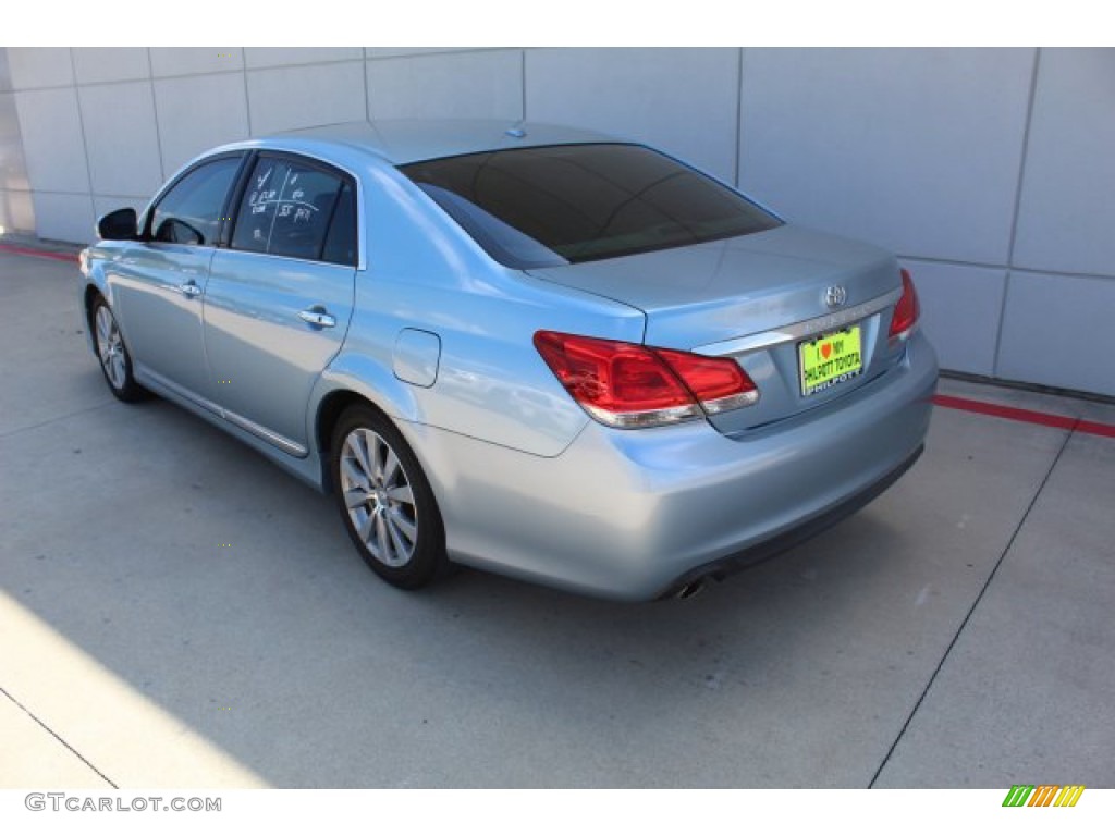 2011 Avalon Limited - Zephyr Blue Metallic / Light Gray photo #11