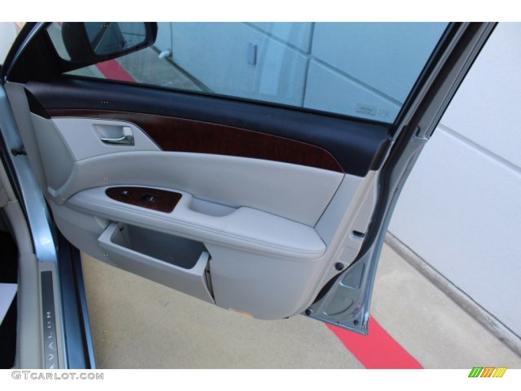 2011 Avalon Limited - Zephyr Blue Metallic / Light Gray photo #30
