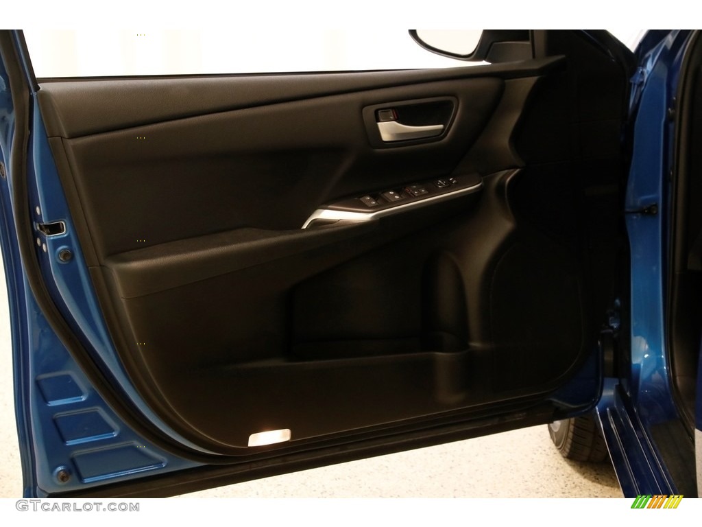 2017 Camry SE - Blue Streak Metallic / Black photo #4