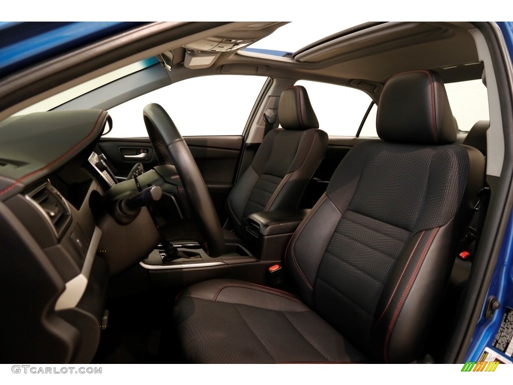 2017 Camry SE - Blue Streak Metallic / Black photo #5