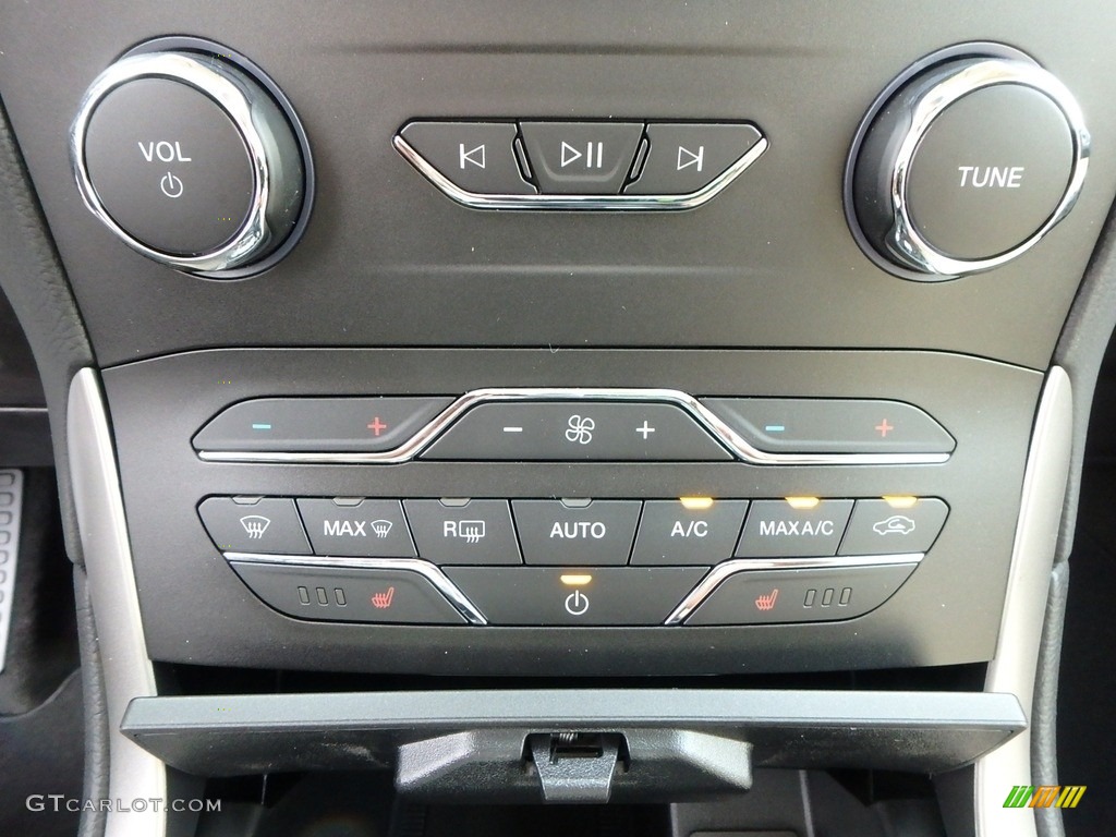 2019 Ford Edge SEL AWD Controls Photo #135037950