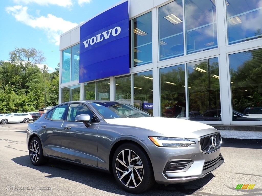Osmium Gray Metallic 2020 Volvo S60 T5 Momentum Exterior Photo #135037974