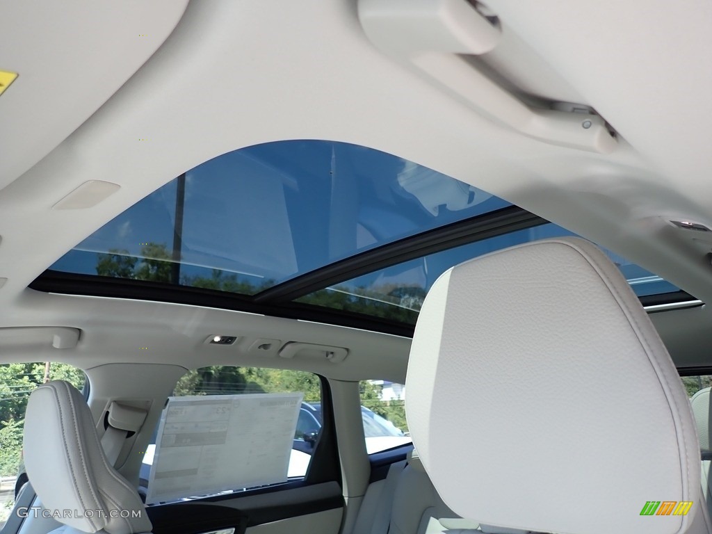 2020 Volvo XC60 T5 AWD Momentum Sunroof Photo #135039057