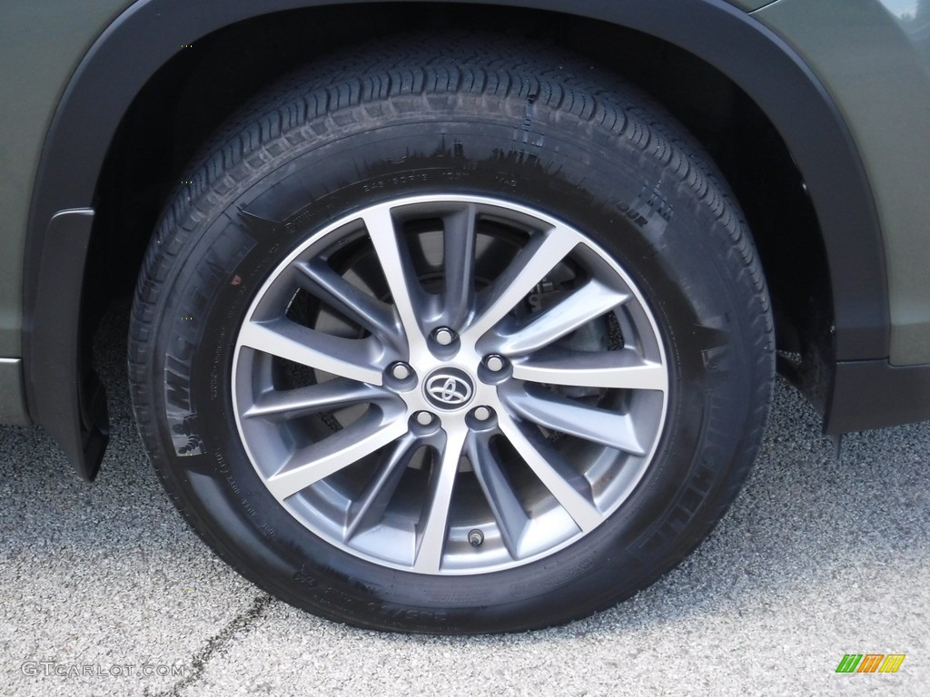 2018 Highlander XLE AWD - Alumina Jade Metallic / Ash photo #3