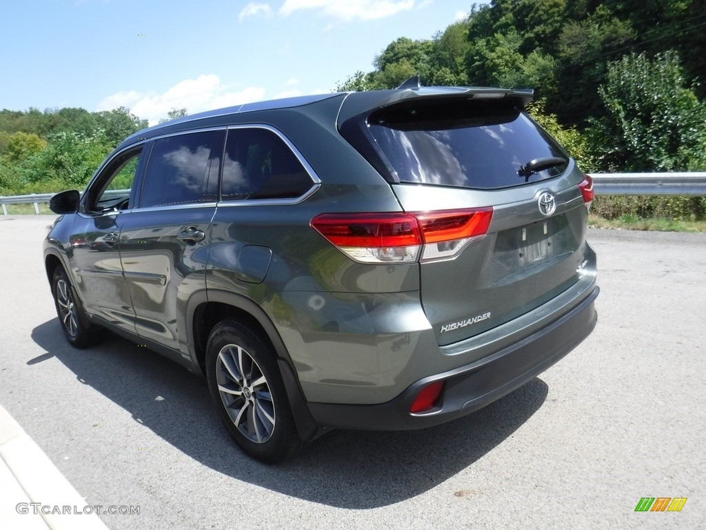2018 Highlander XLE AWD - Alumina Jade Metallic / Ash photo #8