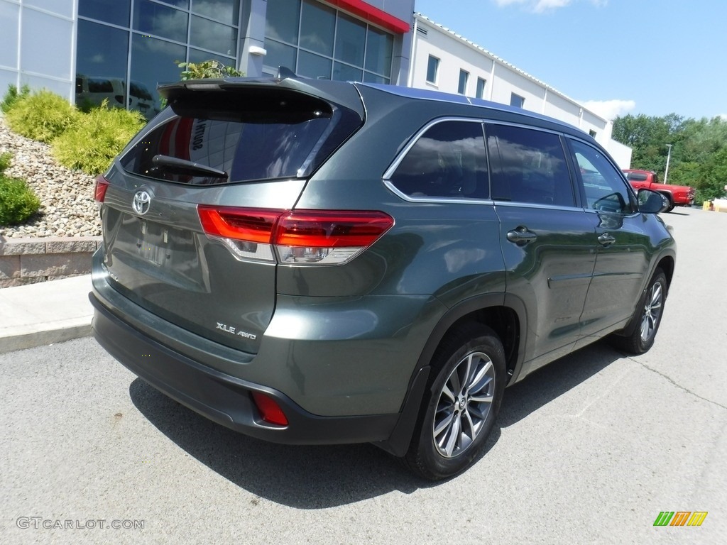 2018 Highlander XLE AWD - Alumina Jade Metallic / Ash photo #10