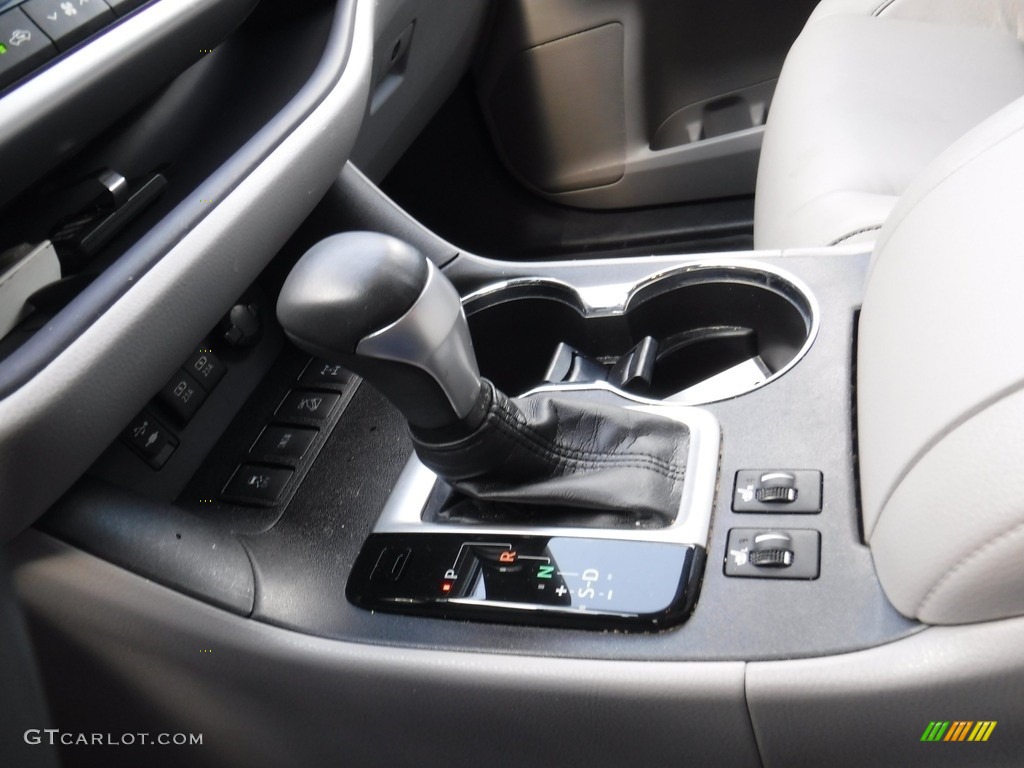 2018 Highlander XLE AWD - Alumina Jade Metallic / Ash photo #18