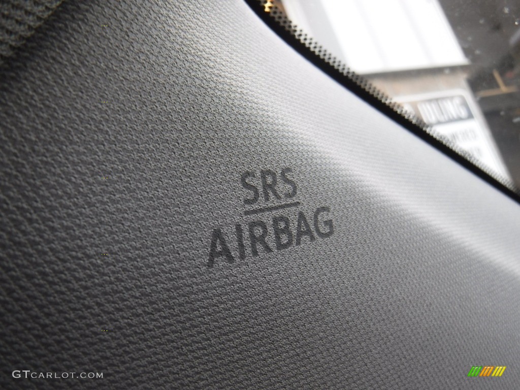 2018 Highlander XLE AWD - Alumina Jade Metallic / Ash photo #23