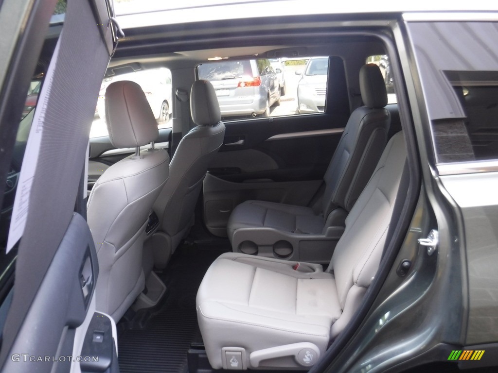 2018 Highlander XLE AWD - Alumina Jade Metallic / Ash photo #24