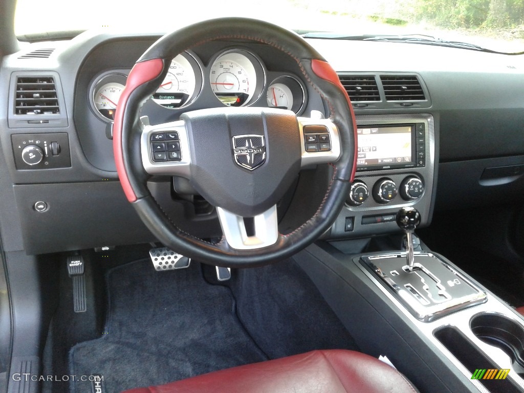 2013 Challenger R/T Classic - Granite Crystal Metallic / Radar Red/Dark Slate Gray photo #26