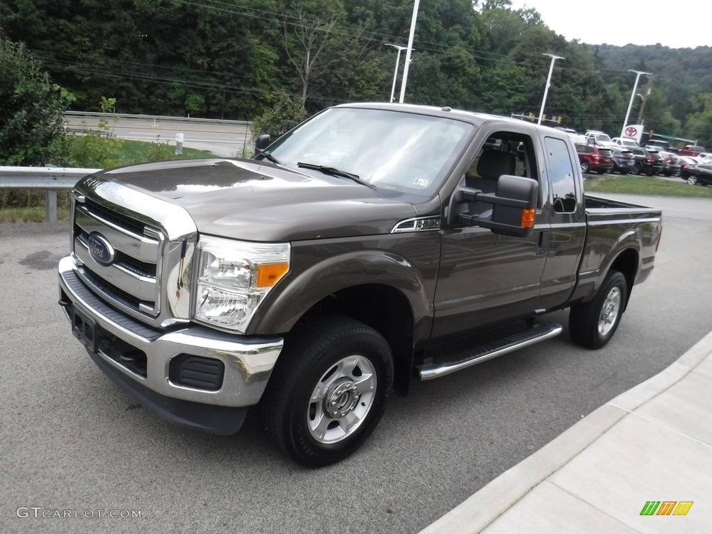 2016 F250 Super Duty XLT Super Cab 4x4 - Caribou Metallic / Adobe photo #7