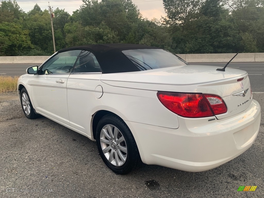 2010 Sebring Touring Convertible - Stone White / Dark Khaki/Light Graystone photo #11