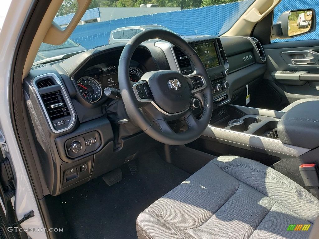 2019 1500 Big Horn Crew Cab 4x4 - Bright White / Black/Diesel Gray photo #7