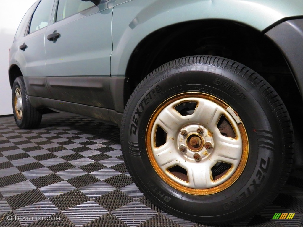 2006 Escape XLS 4WD - Titanium Green Metallic / Medium/Dark Flint photo #3