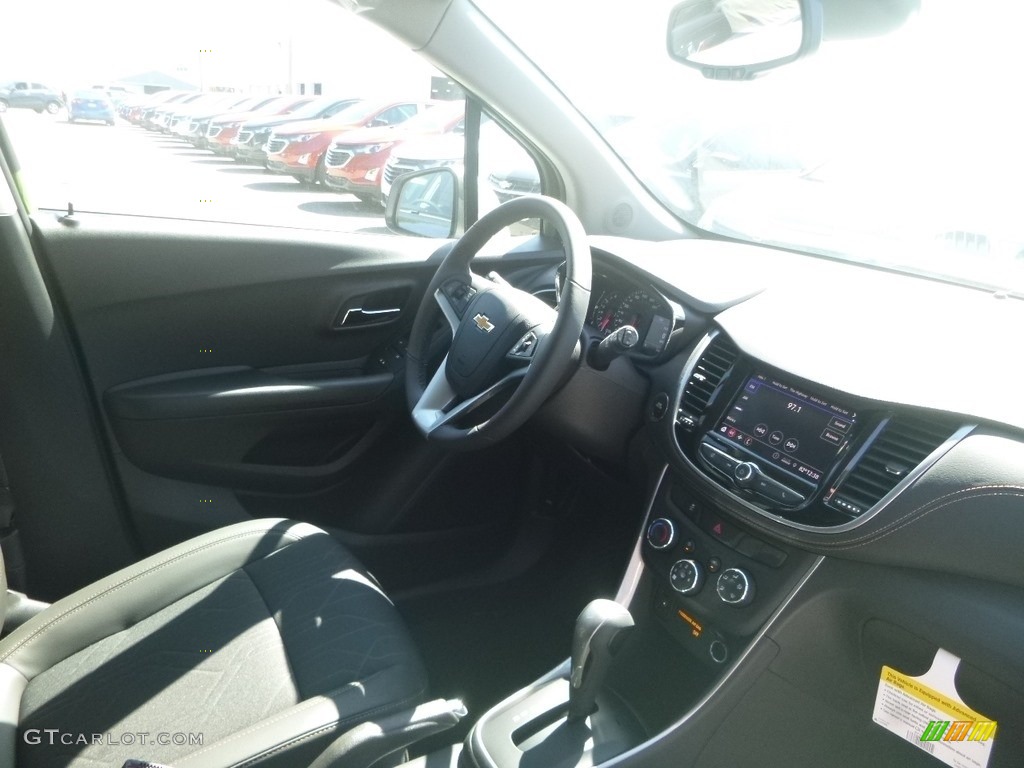 2020 Trax LT AWD - Silver Ice Metallic / Jet Black photo #11