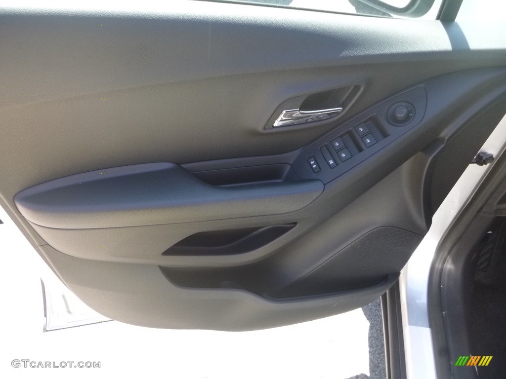 2020 Trax LT AWD - Silver Ice Metallic / Jet Black photo #14