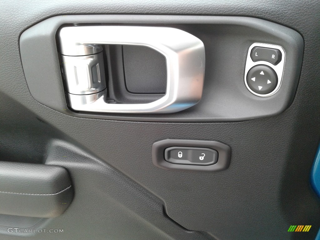 2020 Jeep Wrangler Sport 4x4 Controls Photo #135057975