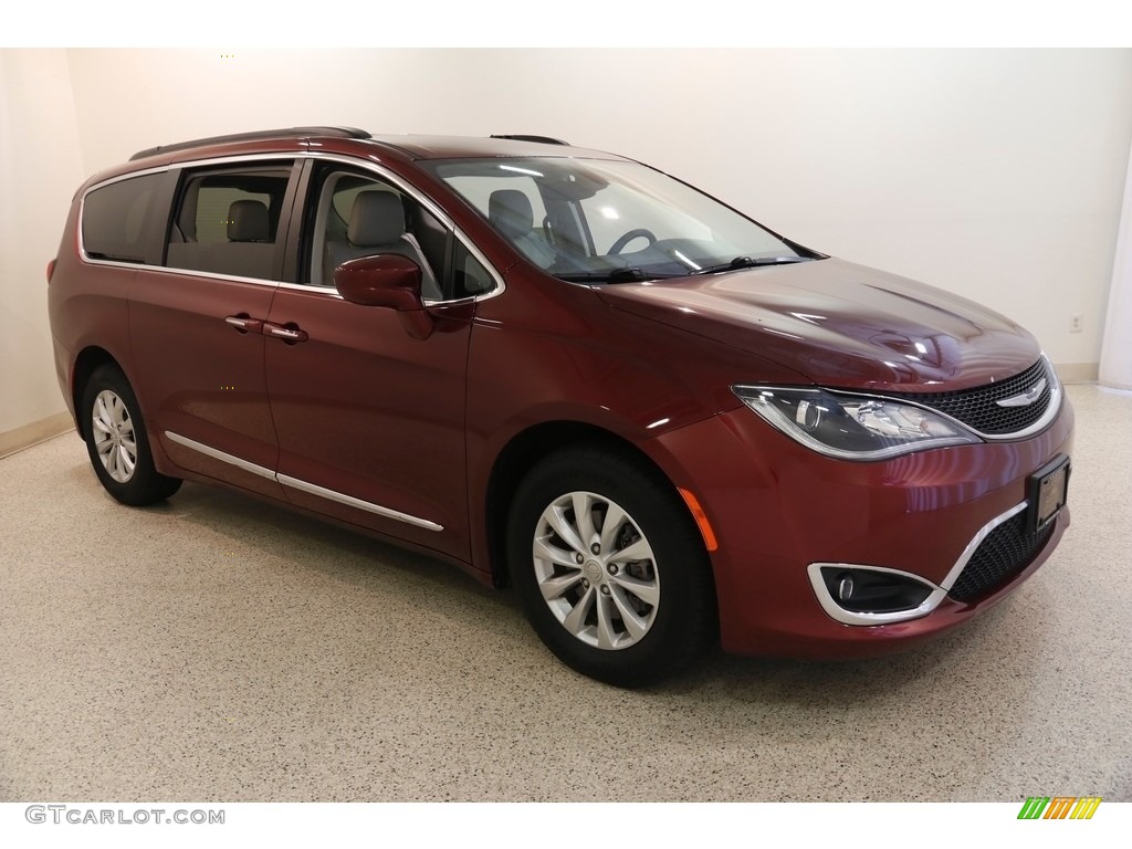 2017 Pacifica Touring L - Velvet Red Pearl / Black/Alloy photo #1